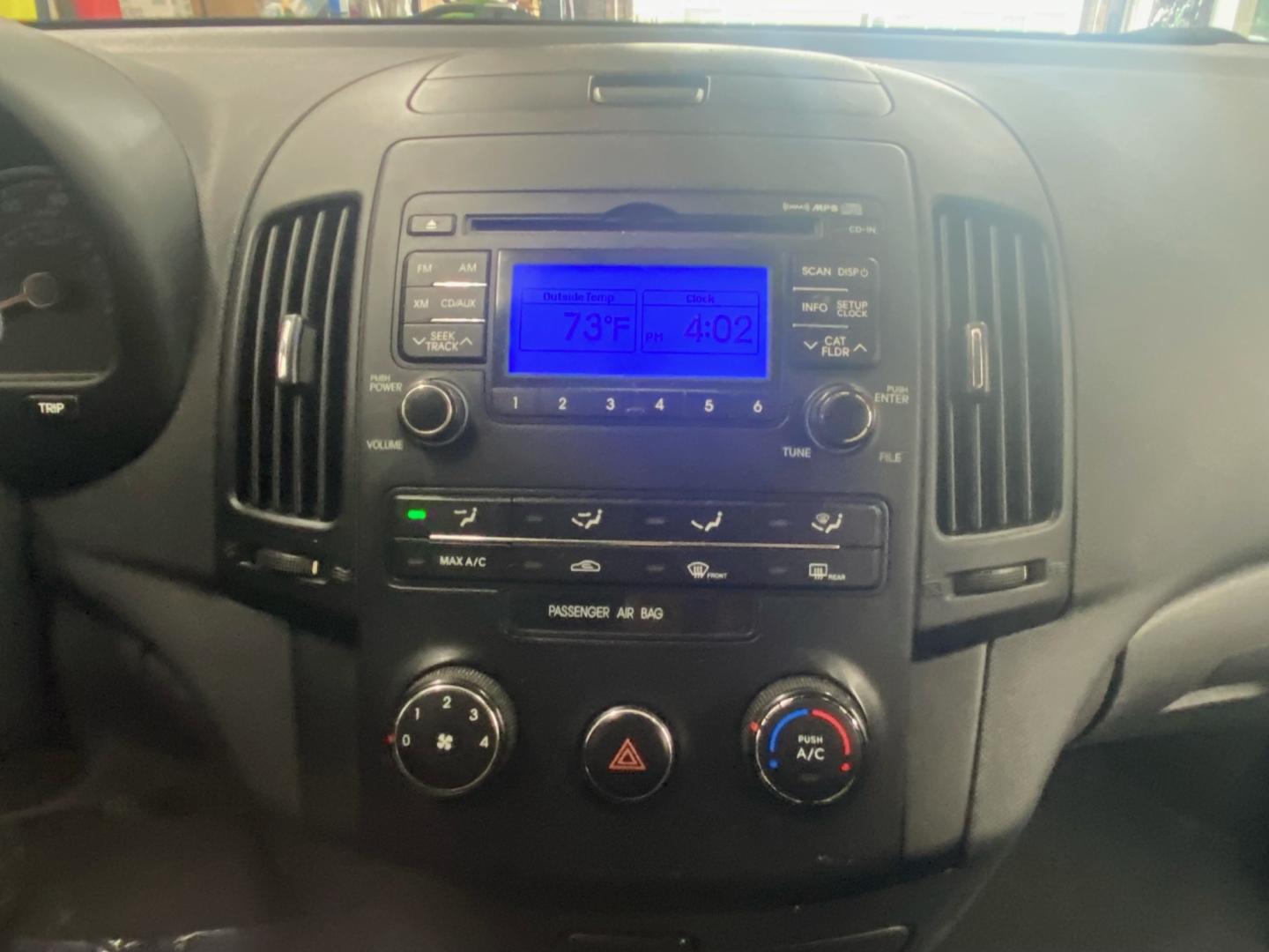 2012 RED /Gray Hyundai Elantra Touring SE Manual (KMHDC8AE5CU) with an 2.0L L4 DOHC 16V engine, 5-Speed Automatic transmission, located at 533 S West End Blvd., Quakertown, PA, 18951, (877) 257-4995, 40.343994, -75.303604 - INCLUDED IN THE SALE PRICE OF EVERY VEHICLE: 48 Hour Money Back Guarantee 6 Month - 6,000 Mile Warranty Brand New PA State Inspection & Emission $10 Oil Changes for the Life of the Loan Complete CARFAX - Photo#7